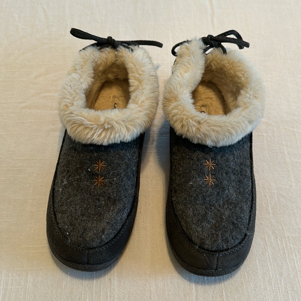 Lands End house shoes